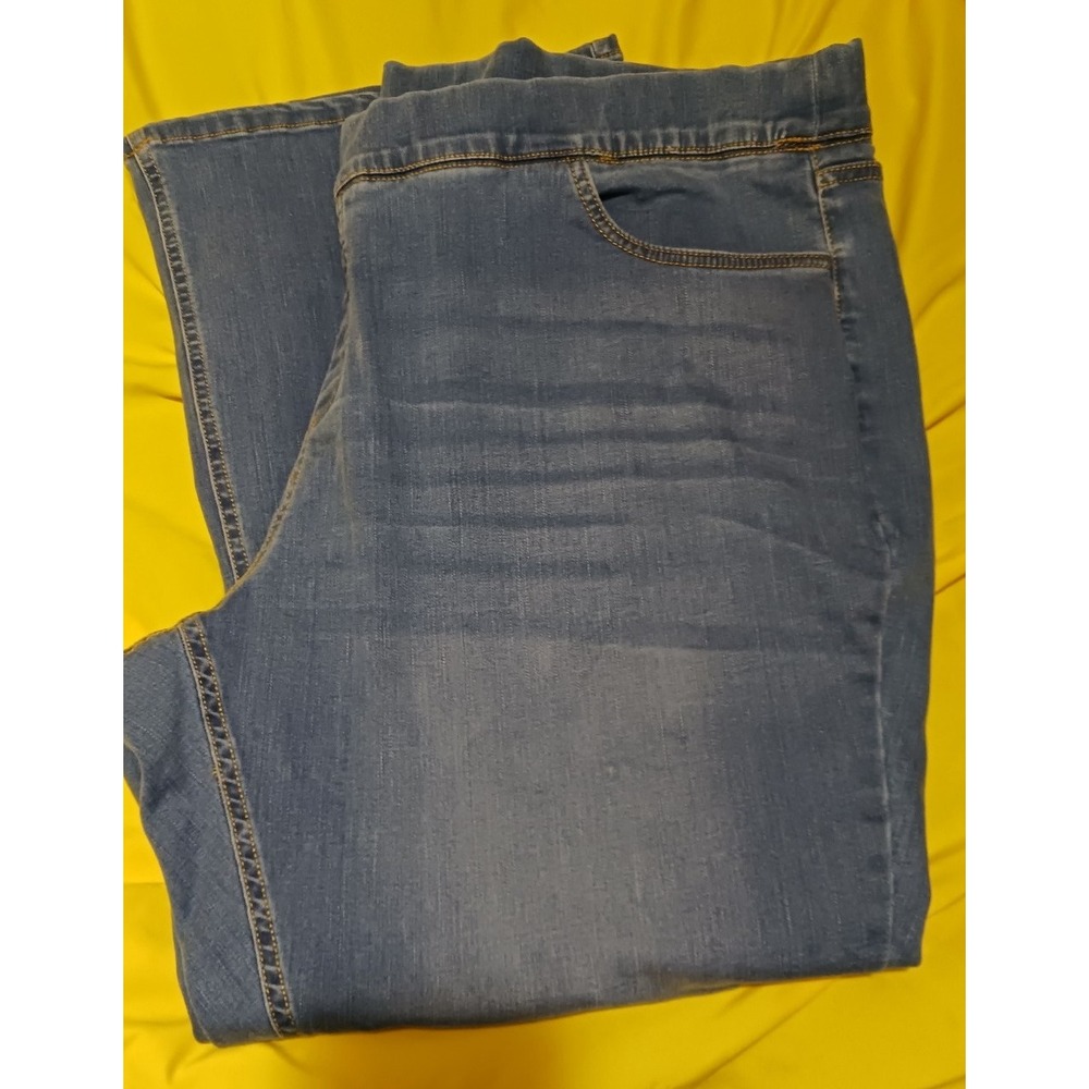 Denim &‎ Co Women's Plus Size Elastic Waist Bootcut Stretch Jeans, Size 24WP